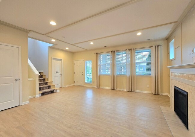 Building Photo - 3 Bedroom Home in Everett Available Now!