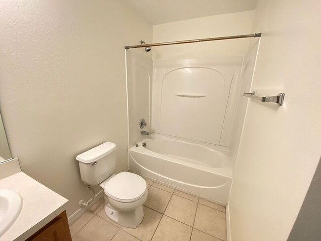 Building Photo - 2715 Andros Ln