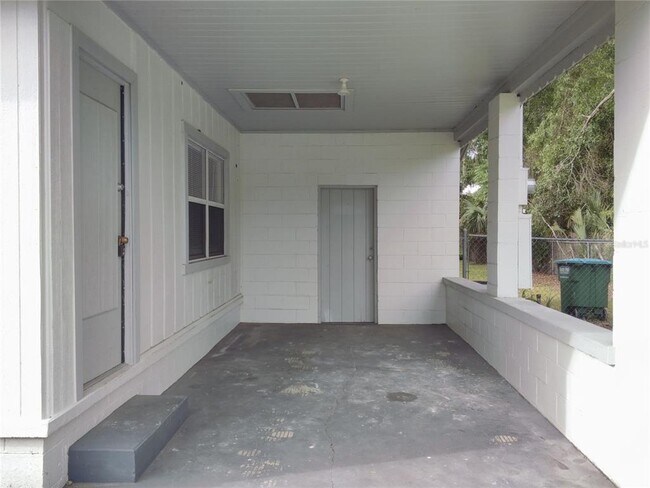 Building Photo - 12 Smyrna Dr
