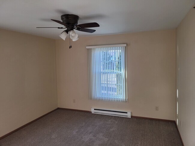 Building Photo - 2205 Sylvan Way