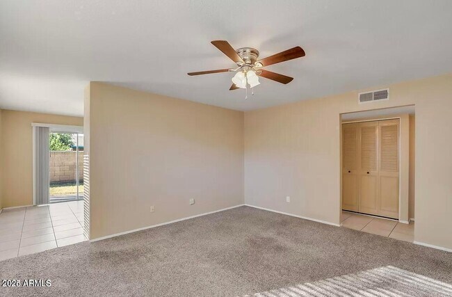 Building Photo - 1401 E El Parque Dr