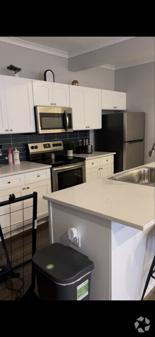 Building Photo - 4042 Walloon Ln