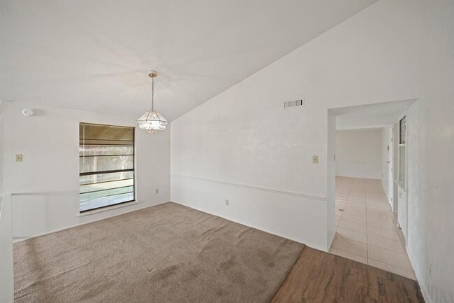 Building Photo - 15822 Danford Dr