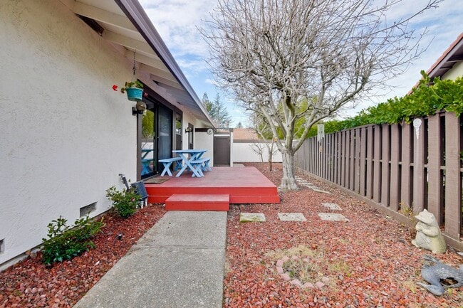 Building Photo - Wow! What a Great Home! Available Soon!