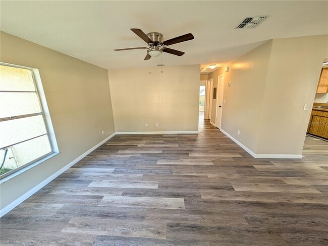 Building Photo - 11513 Valencia Dr