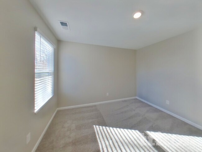 Building Photo - 149 Victory Cir