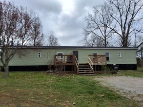 Building Photo - Cozy 2 Bed, 1.5 Bath Home