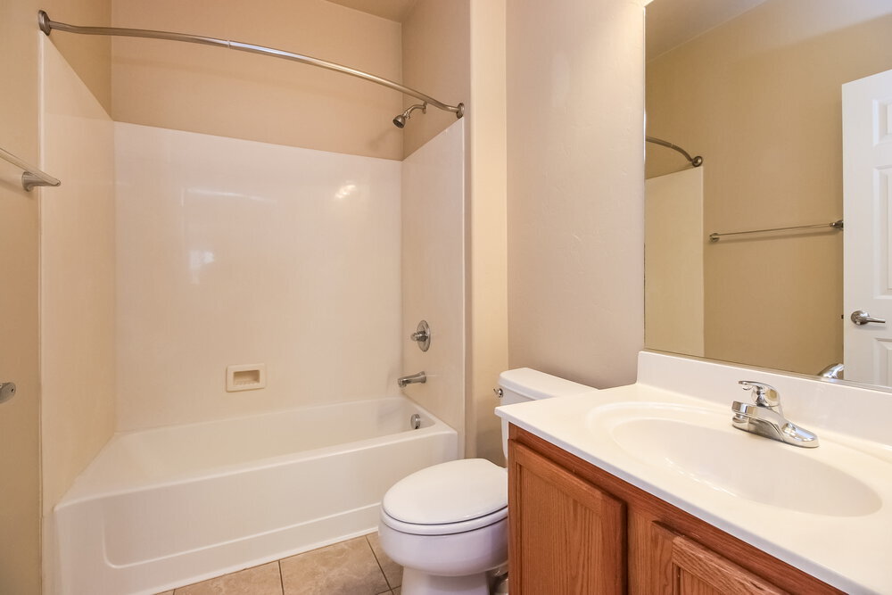 Building Photo - 617 Vuelta Buril