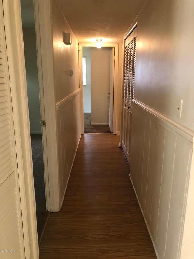 Building Photo - 9616 Elm Lake Dr