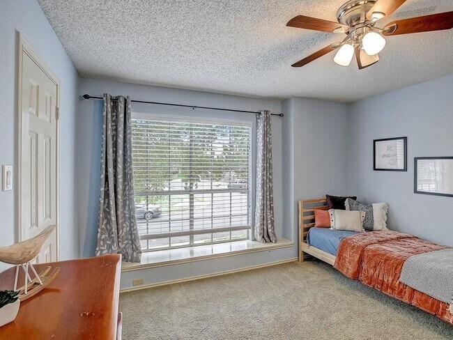 Building Photo - 7506 Montaque Dr