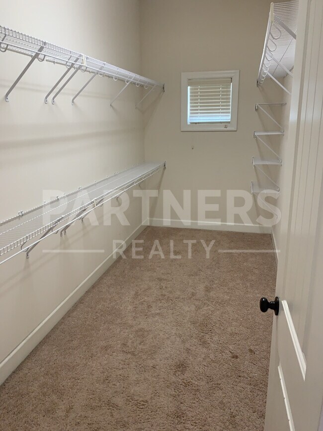 Building Photo - 9260 Marston Way
