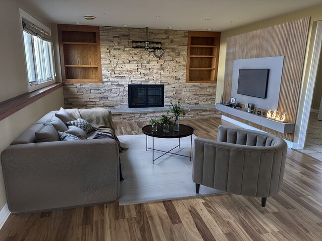 Building Photo - 28W661 Douglas Rd