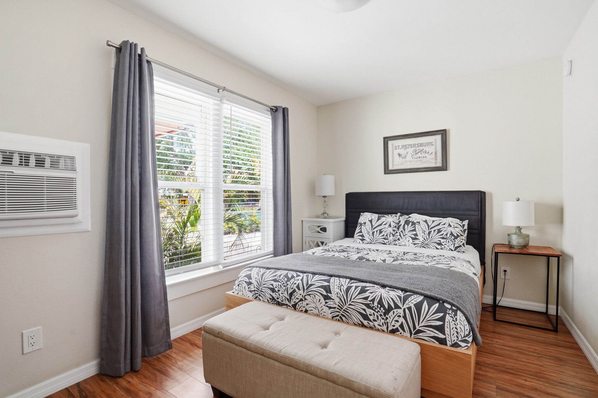 Building Photo - 539 6th St N