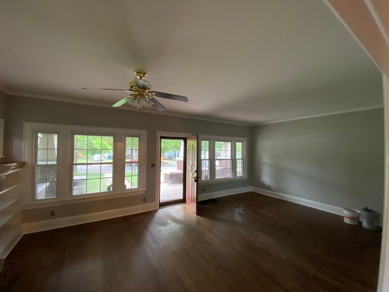 Building Photo - 1410 S Frisco Ave