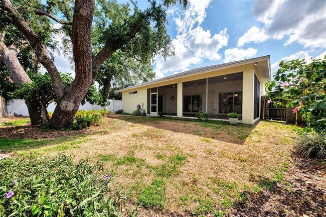 Building Photo - 4350 Iola Dr