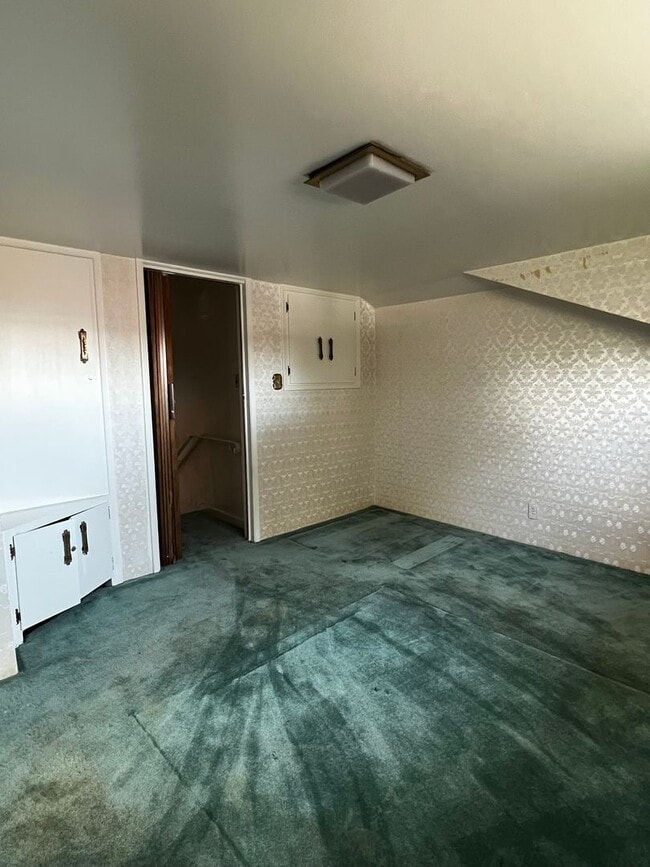 Building Photo - 808 Helvetia Ave