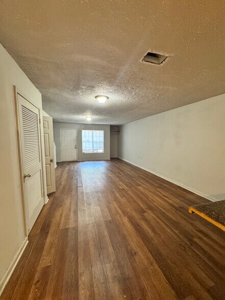 Building Photo - 75 Davis Mill Ct