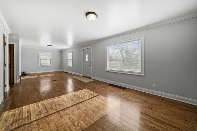 Building Photo - 2512 Salem Blvd