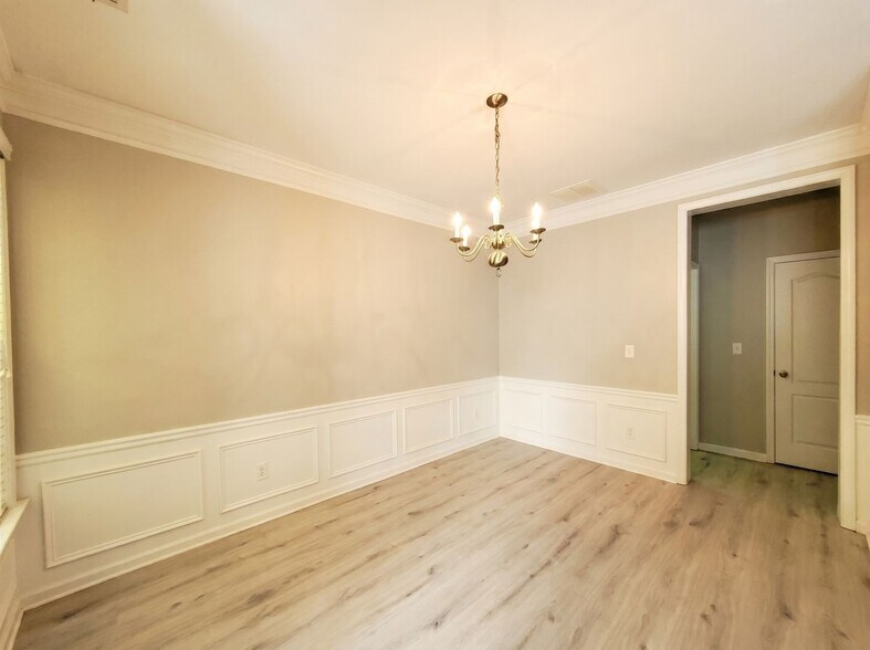Building Photo - 3344 Archgate Ct
