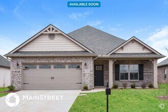 Building Photo - 14668 Greenleaf Dr