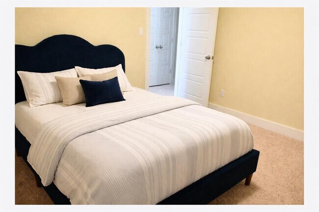 Building Photo - 4417 Oryx Ln