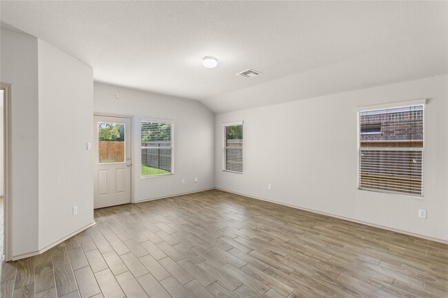 Building Photo - 2518 Montana Blue Dr