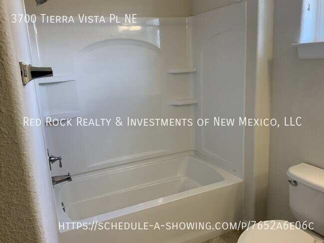 Building Photo - 3700 Tierra Vista Pl NE