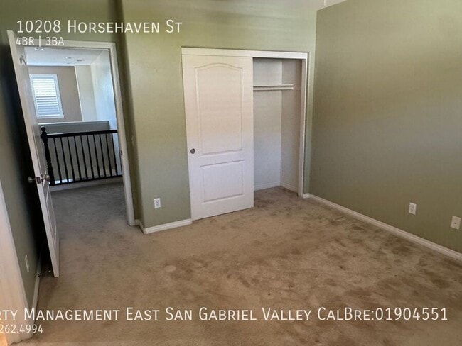Building Photo - 10208 Horse Haven St