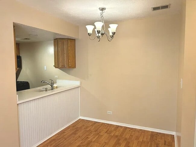 Building Photo - 1964 Kenilworth Cir