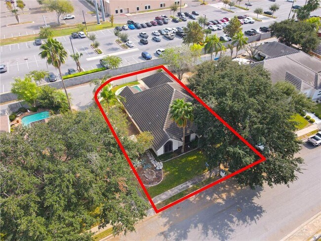 Building Photo - 32 S Cynthia St