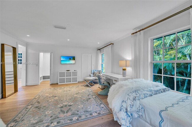 Building Photo - 607 Melaleuca Ln