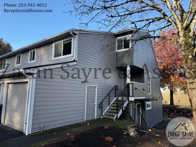 Building Photo - 428 - Spectacular Townhouse with Ultimate Privacy