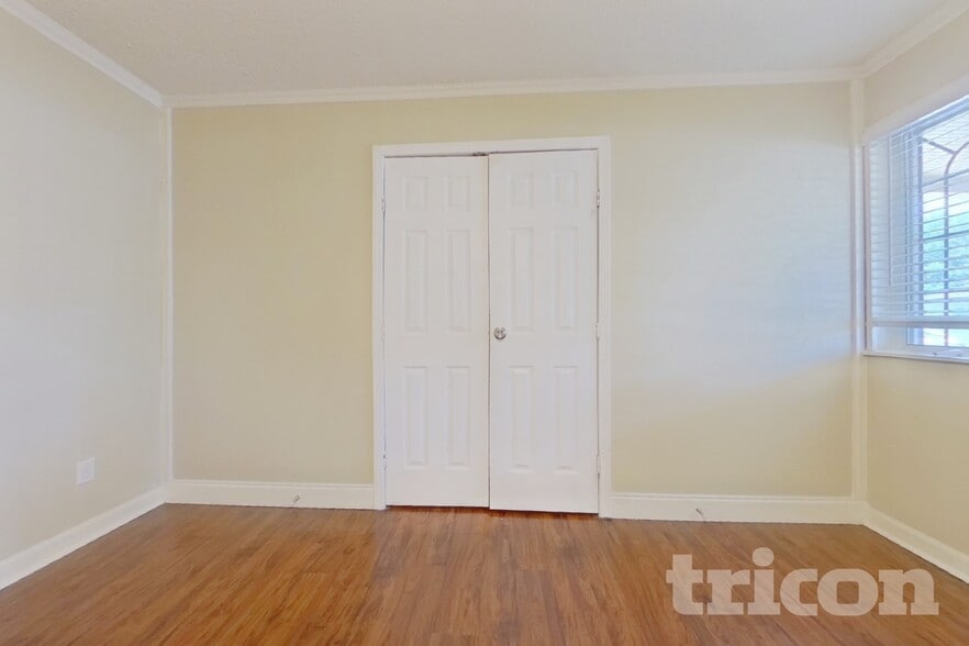 Building Photo - 5536 Dunson Dr