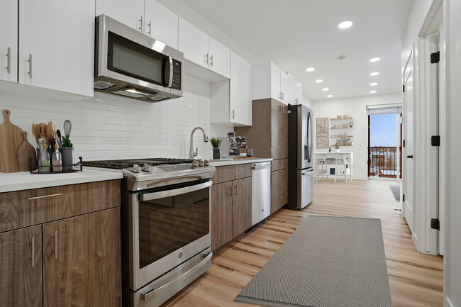 Building Photo - Charli