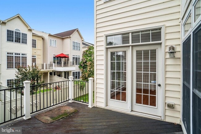 Building Photo - 24949 Bannockburn Terrace