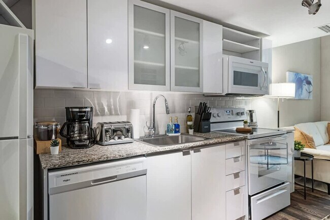 Building Photo - 309 Vine St