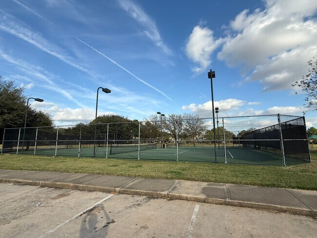 Building Photo - 14906 White Forge Ln