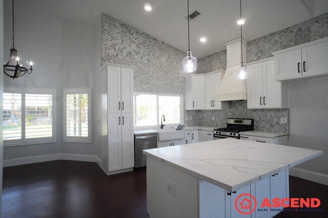 Building Photo - Stunning Home in Rosedale Area!