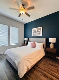 Building Photo - 680 Naumann Dr