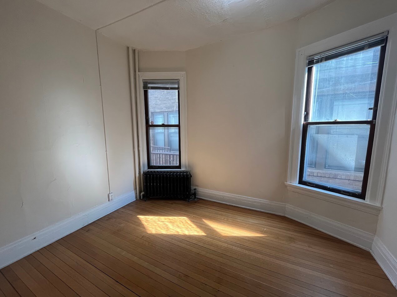 Building Photo - 225 W Gilman St