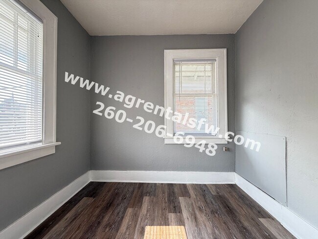 Building Photo - 209 S West St