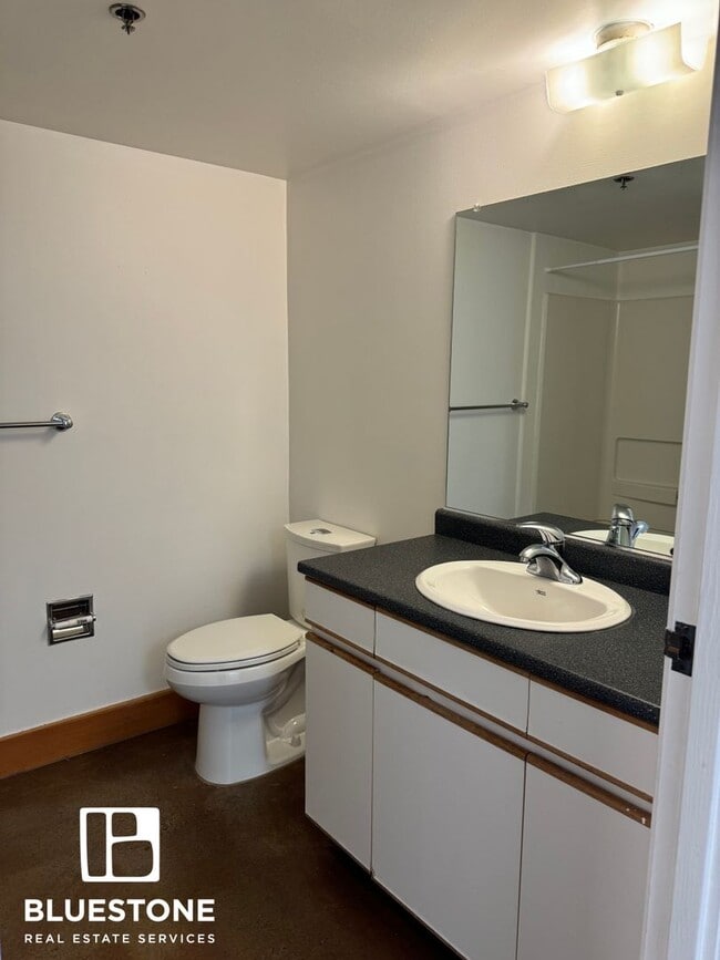 Interior Photo - West Park Place