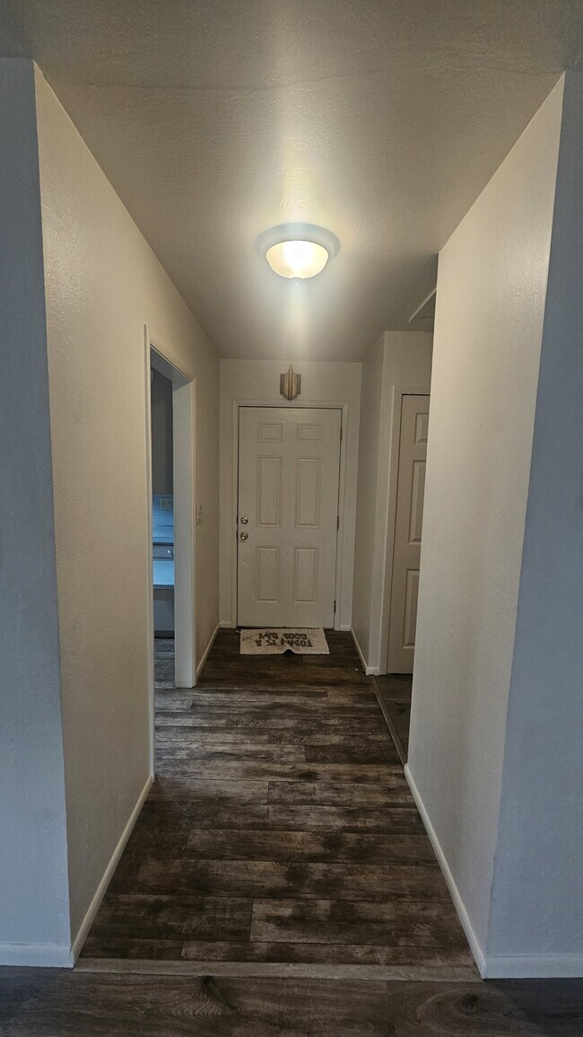 Building Photo - 2375 North Ave