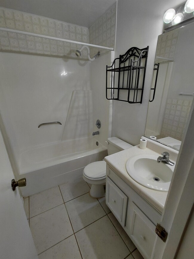 Building Photo - 3400 Whirlaway Trail