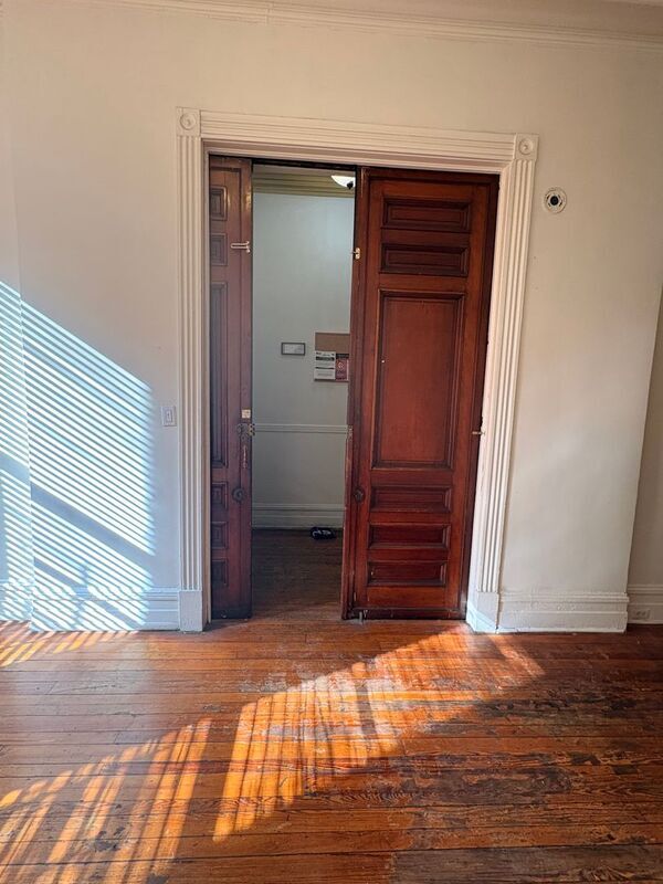 Building Photo - 12 E Biddle St