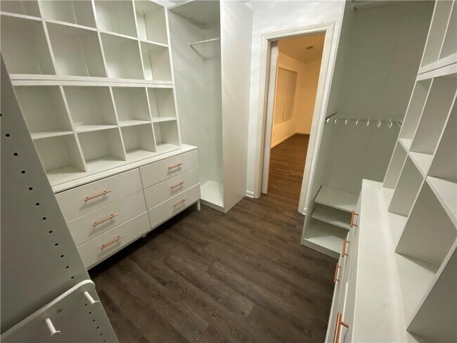 Building Photo - 764 Dove Tree Ln