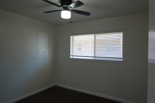 Building Photo - 1831 Kensington Dr