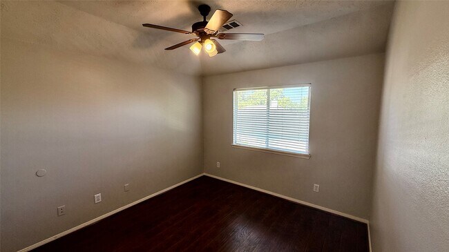 Building Photo - 18410 Green Cypress Ct