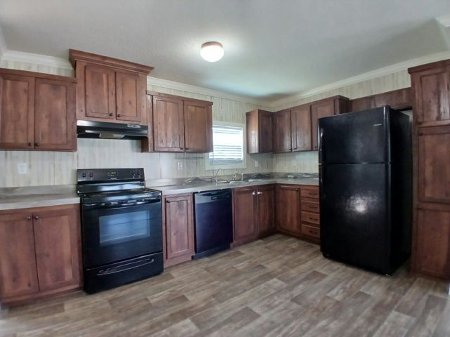 Building Photo - 2059 Wake Forest Dr