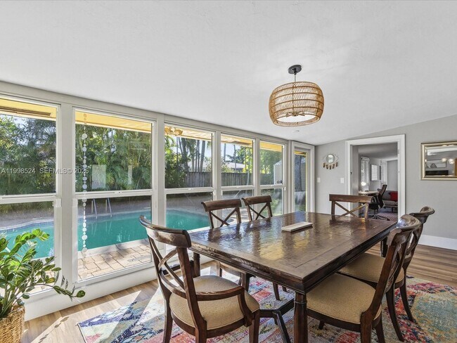 Building Photo - 2648 NE 26th Ave